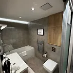 K40 Residence, With Pool On The Top! Apartamento *