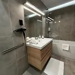 K40 Residence, With Pool On The Top! * Budapeste