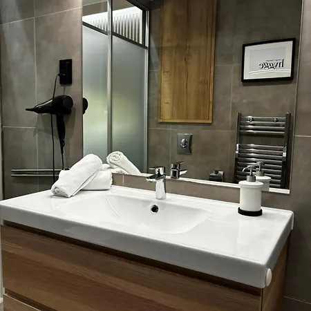 K40 Residence, With Pool On The Top!